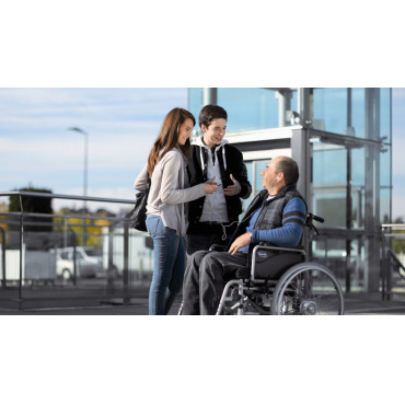 What to choose: a wheelchair or a walker?