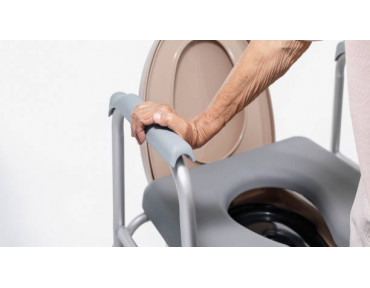 How to choose a toilet chair for the elderly