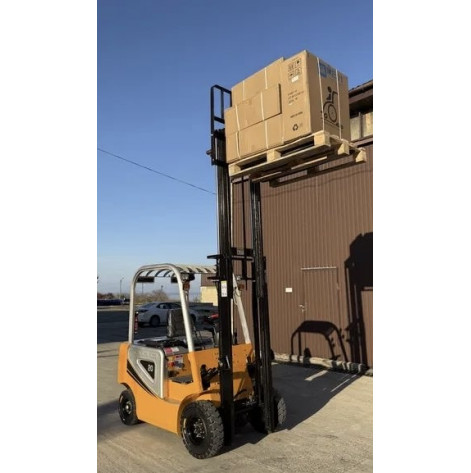 Electric forklift