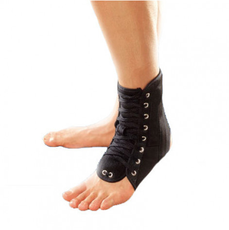 Bandage (orthosis) on the ankle joint (black) r.4