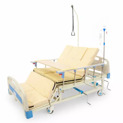Wide medical bed with toilet and side-turn function for seriously ill patients