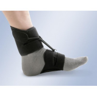Cuff on the midfoot for orthoses 