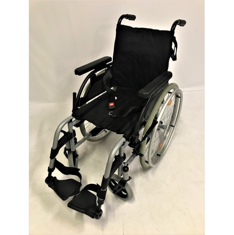 Купить Инвалидная коляска каталка кресло Breezy универсальная (видеообзор) (40-58-BR-SKL). Изображение №1