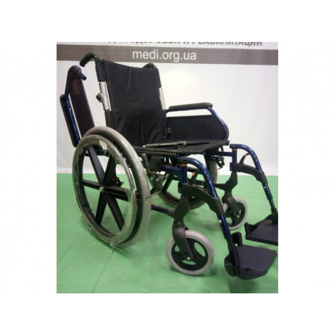 Купити Інвалідний візок Breezy полегшена (40-60-BRE-SKL). Зображення №1