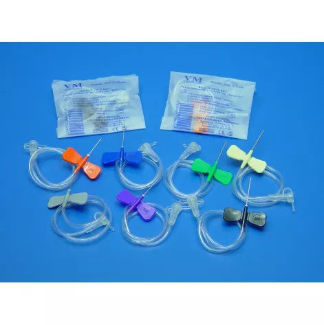 Perfusion device, catheter 